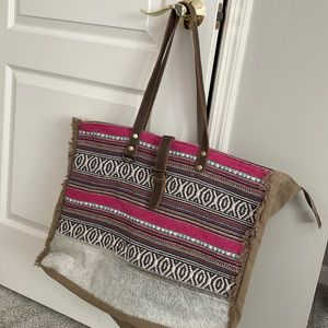 Myra tote bag